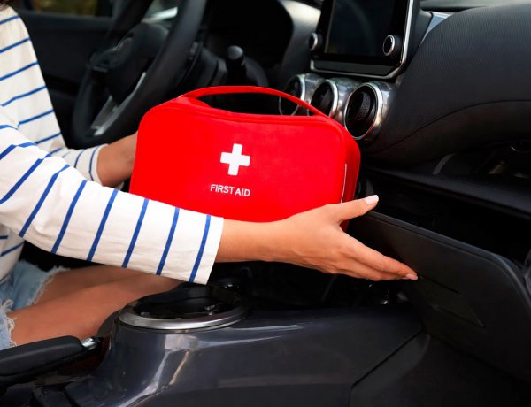 Vehicle Safety Mandate: Νέο φαρμακείο αυτοκινήτου από το 2027! Οι νέες προδιαγραφές και οι αλλαγές στο κιτ πρώτων βοηθειών!