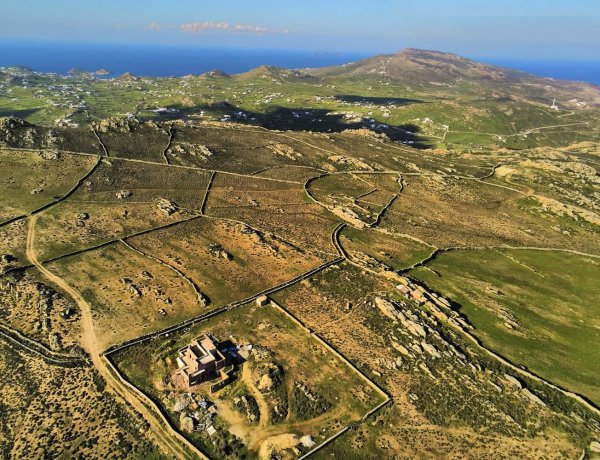 Land Registry Disputes: Πώς μια αεροφωτογραφία του 1945 αποδεικνύει την κυριότητα του ακινήτου σας στο Κτηματολόγιο!