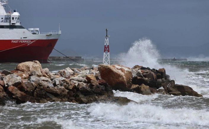 Maritime Travel Disruption: Σε ισχύ απαγορευτικό απόπλου από τα λιμάνια Ραφήνας & Λαυρίου έως τις 13:00 λόγω δυσμενών καιρικών συνθηκών, καθώς τροποποιήσεις από Πειραιά! Όλες οι αλλαγές!